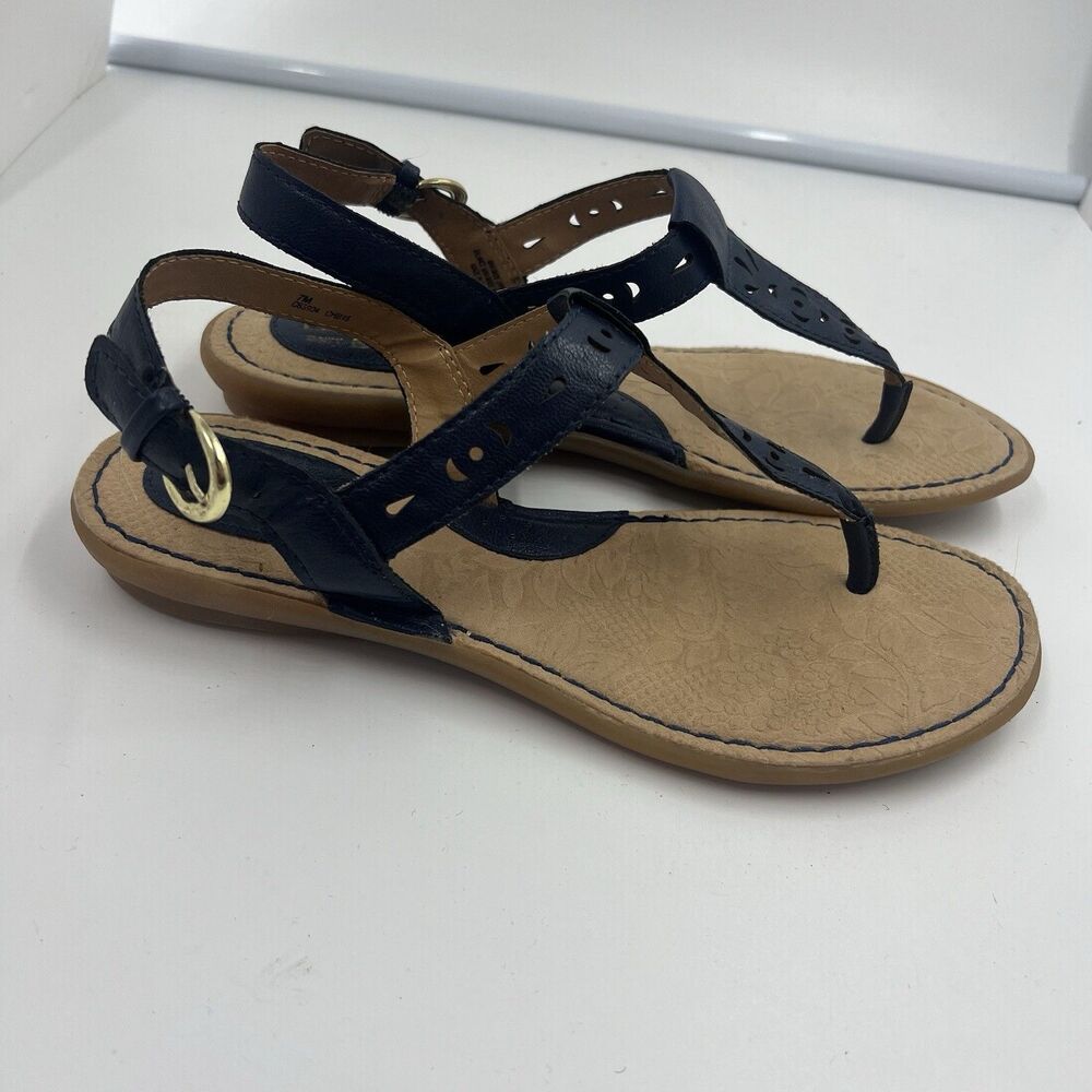 B.O.C. by Born Sandals Charel Comfort Thong Buckle Summer Navy Women’s Size 7 - Picture 2 of 6